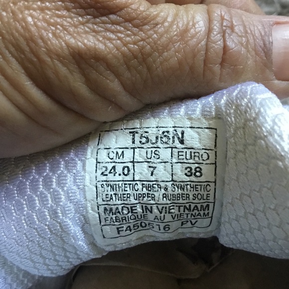 ASICS White Running Shoes - Picture 12 of 13